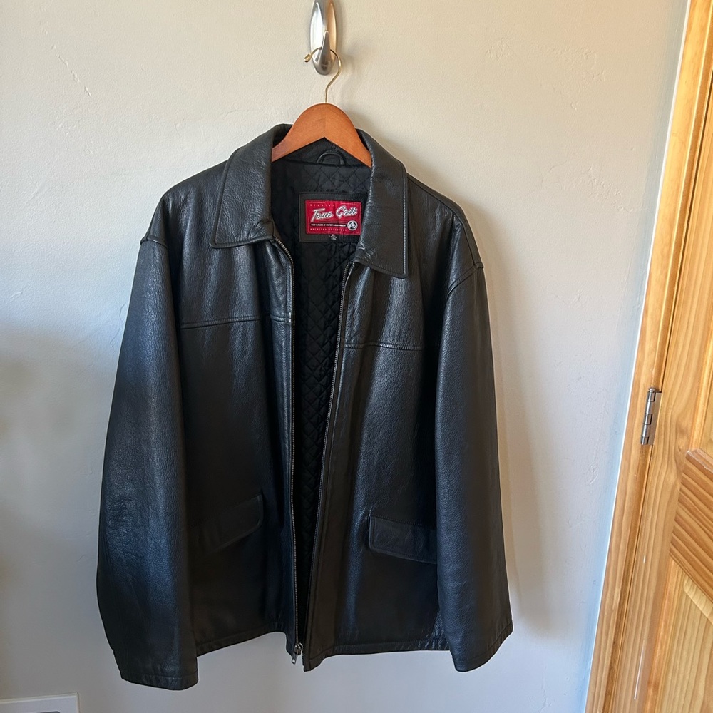True Grit Men’s Vintage Leather Jacket